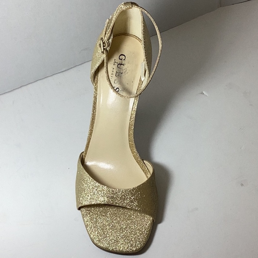 Guess - Picture 2 of 10
